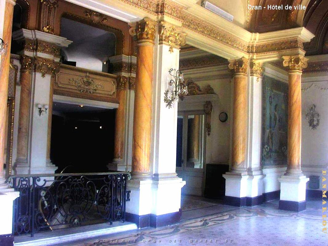 PA ba- 008- Hotel de ville- interieur.jpg